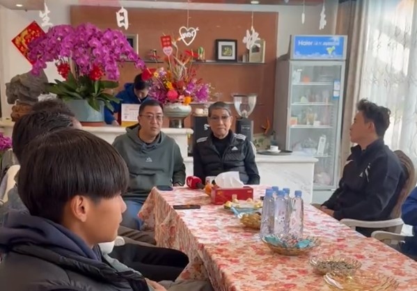 徐根宝寄语申花球员:世界杯出线才是硬道理,要为国家队争取荣誉